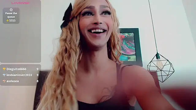 hilary_rodriguez webcam