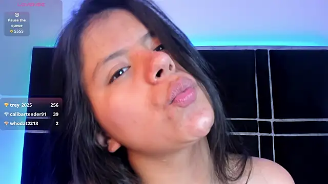 sasha_roldann webcam