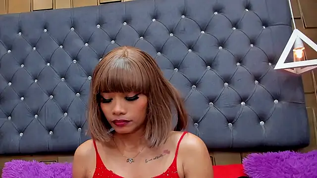 AtheneaBrownn webcam