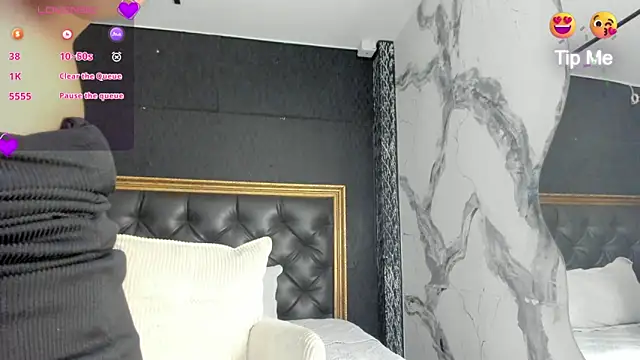 NaomiFrost webcam stripchat model stream image