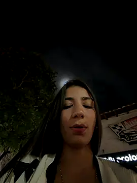 Webcam Model (Carolina_1111)  is live.Free join now!