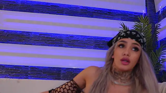 blondie_muller webcam