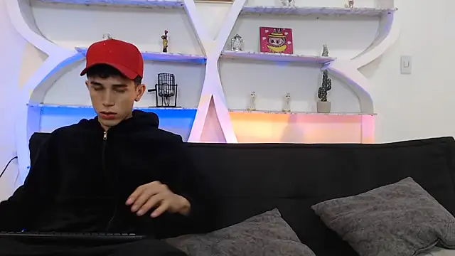 THREE_GUYS_HOT webcam