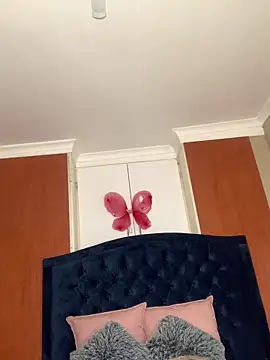 Webcam Model (VeryGoodBadGirl1)  is live.Free join now!