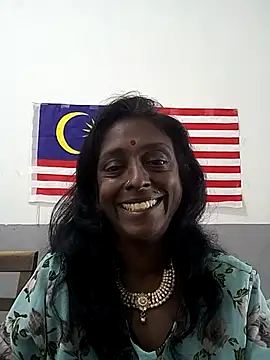 mamakarma1403 webcam