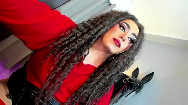 DominaAurumXXX webcam