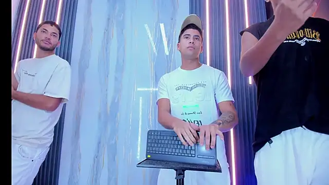 Play_boys_Hot2 webcam