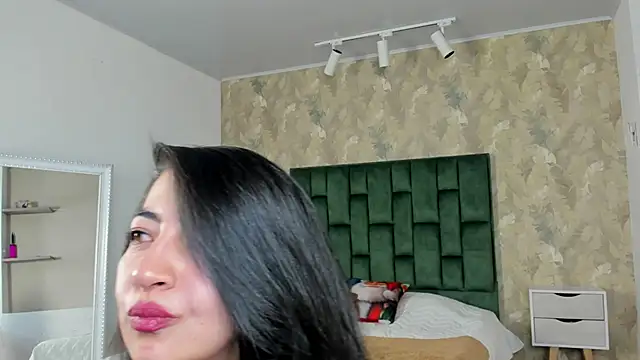 Saya_Amaretto1 webcam