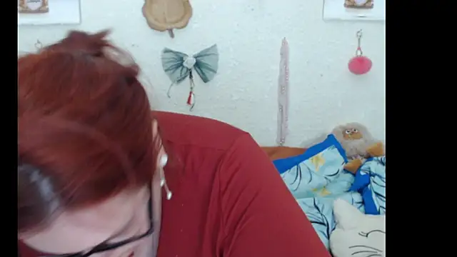 PlayfullMature webcam