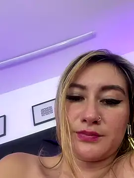 MaryDeniro webcam