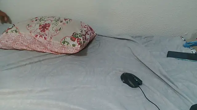 WETPUSSY24XX webcam stripchat model stream image