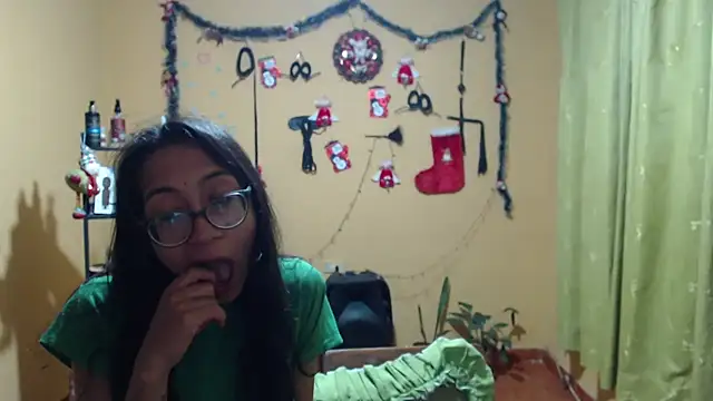 Violet_And_Smith webcam