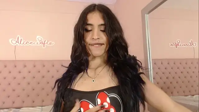 alice_sofia webcam