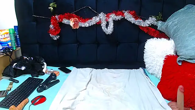 TaurusClitCake webcam