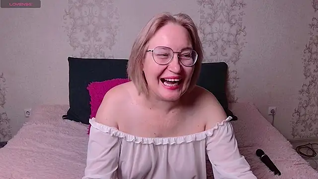 Moonlight_Jasmine webcam