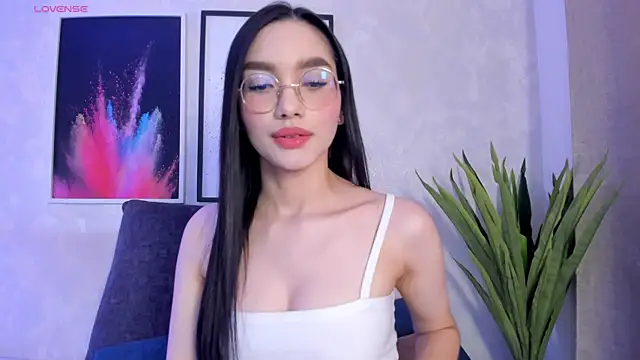 Keira_Corleone webcam