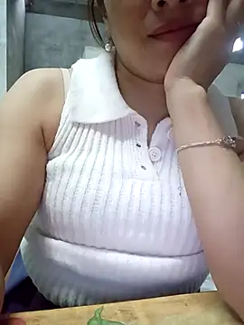 Mary_momo webcam