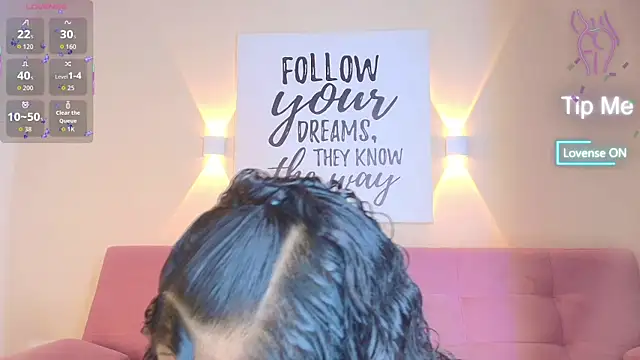 sunnygilmoree - SunnyGilmoree's free webcam