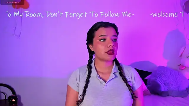 Shophie_thoopson webcam