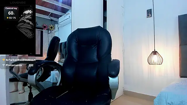 AfroditaLeclair webcam