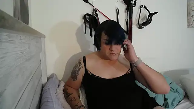 Julietserenity webcam