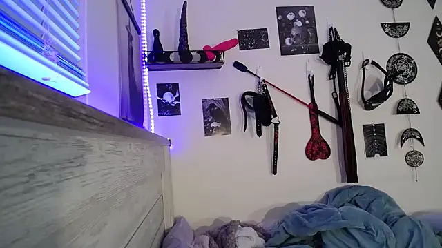 Julietserenity webcam