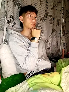 heyy_noah11 (M twink) - Two finger in My ass 🕳️💦