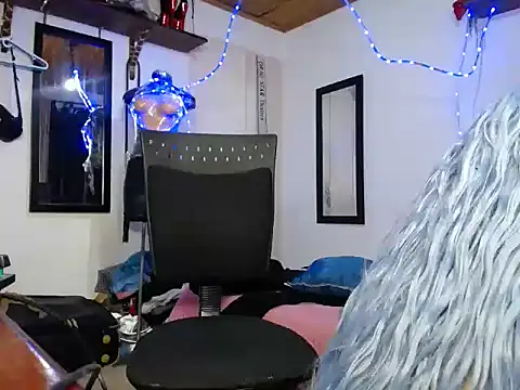 sashastarfire webcam