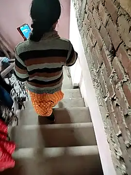 COUPLLE_VILLAGE webcam