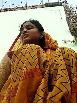 Webcam Model (AnanyaKapoor89)  is live.Free join now!