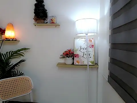 Ur_lovely_kim webcam