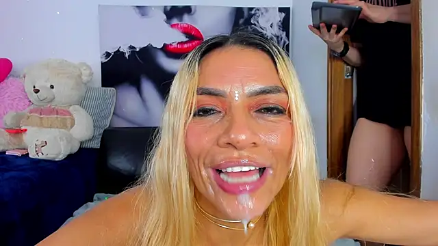 Angeline_focus webcam