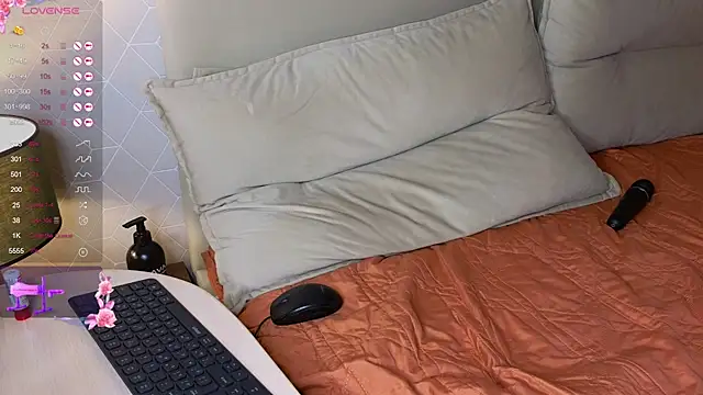 brightrays___ (F young) - naked