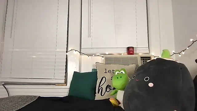 yoursweetestlilly webcam