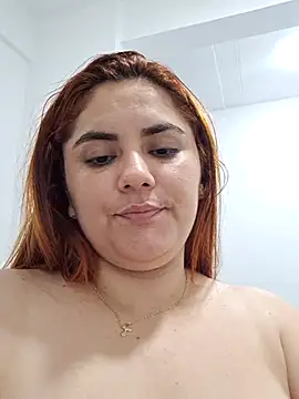 girl_redhead_bigtits webcam