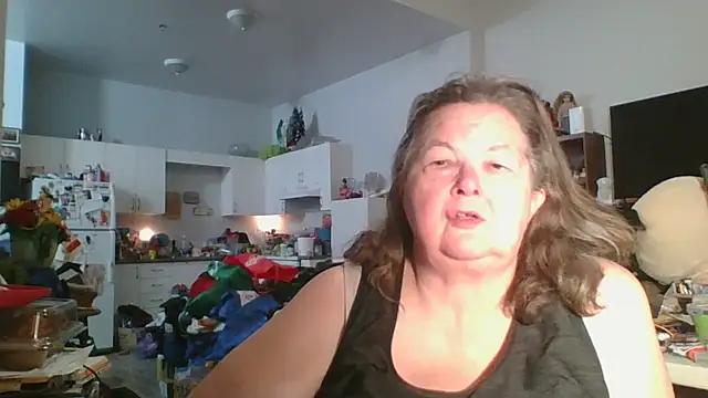 TiguhguhrsRose webcam