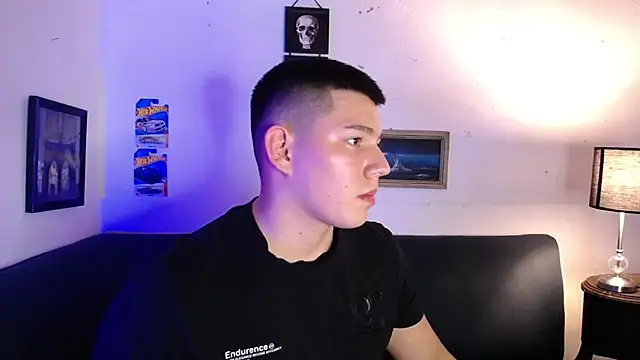 jamescr_ (M twink) - control toy x 3 min