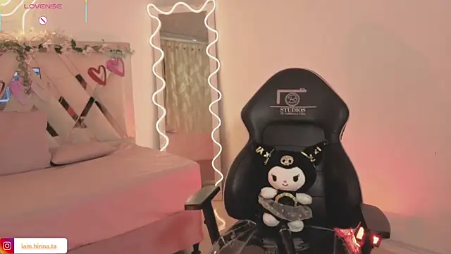 hina_tay webcam