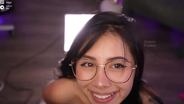 Gigi_ohlala webcam