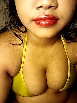 Webcam Model (Hotlisa)  is live.Free join now!