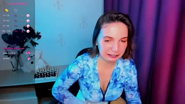 KindHazelHere_ webcam