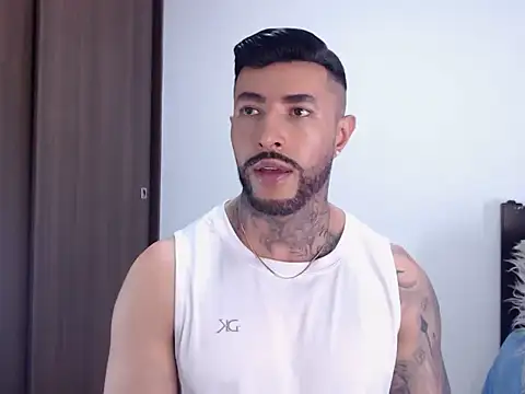 andrea_de_lucaa webcam