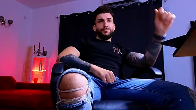 MightyAaron66 webcam