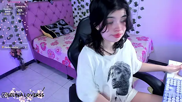 selina_lovers_ webcam