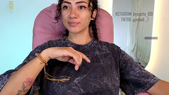 paula_brunette webcam