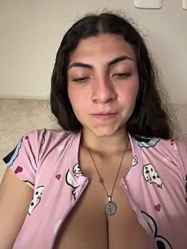 arieel__722 Live Webcam on Stripchat