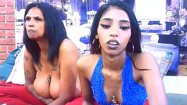 IndianSexySlender webcam