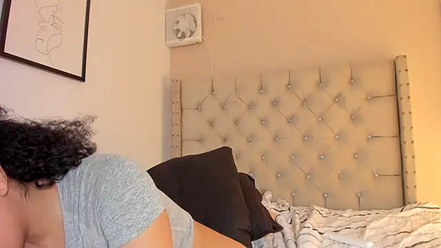 vanesasexyhot21 webcam