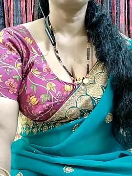 bhuvana_555 (F milf) - Today goal nude in public