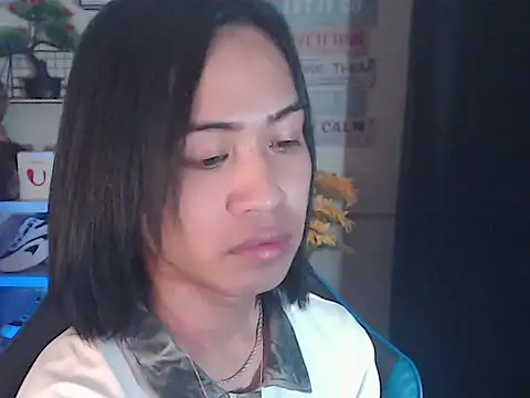 Miracle_TheBrat webcam